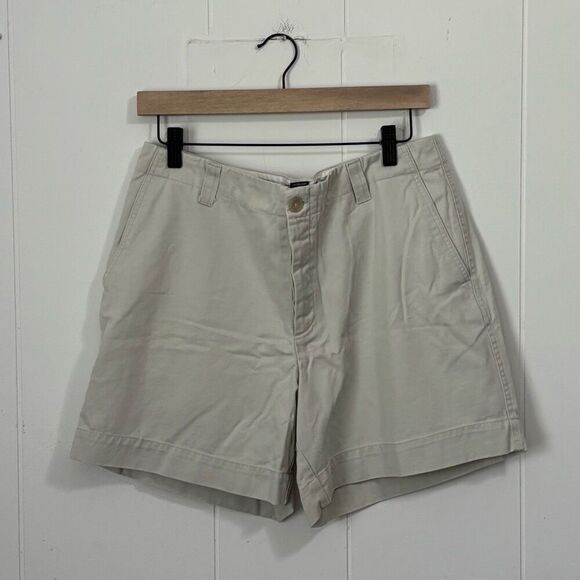 Vintage Y2K Gap Clean Cut Button Fly Khaki Shorts 12 - Picture 1 of 3